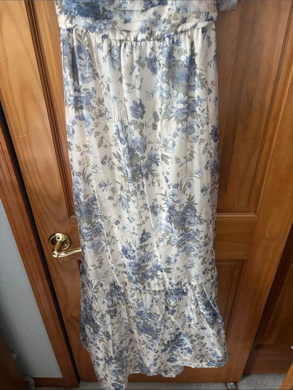 Emerson Abercrombie & Fitch Cream and Blue Floral Puff-Sleeve Maxi Dress